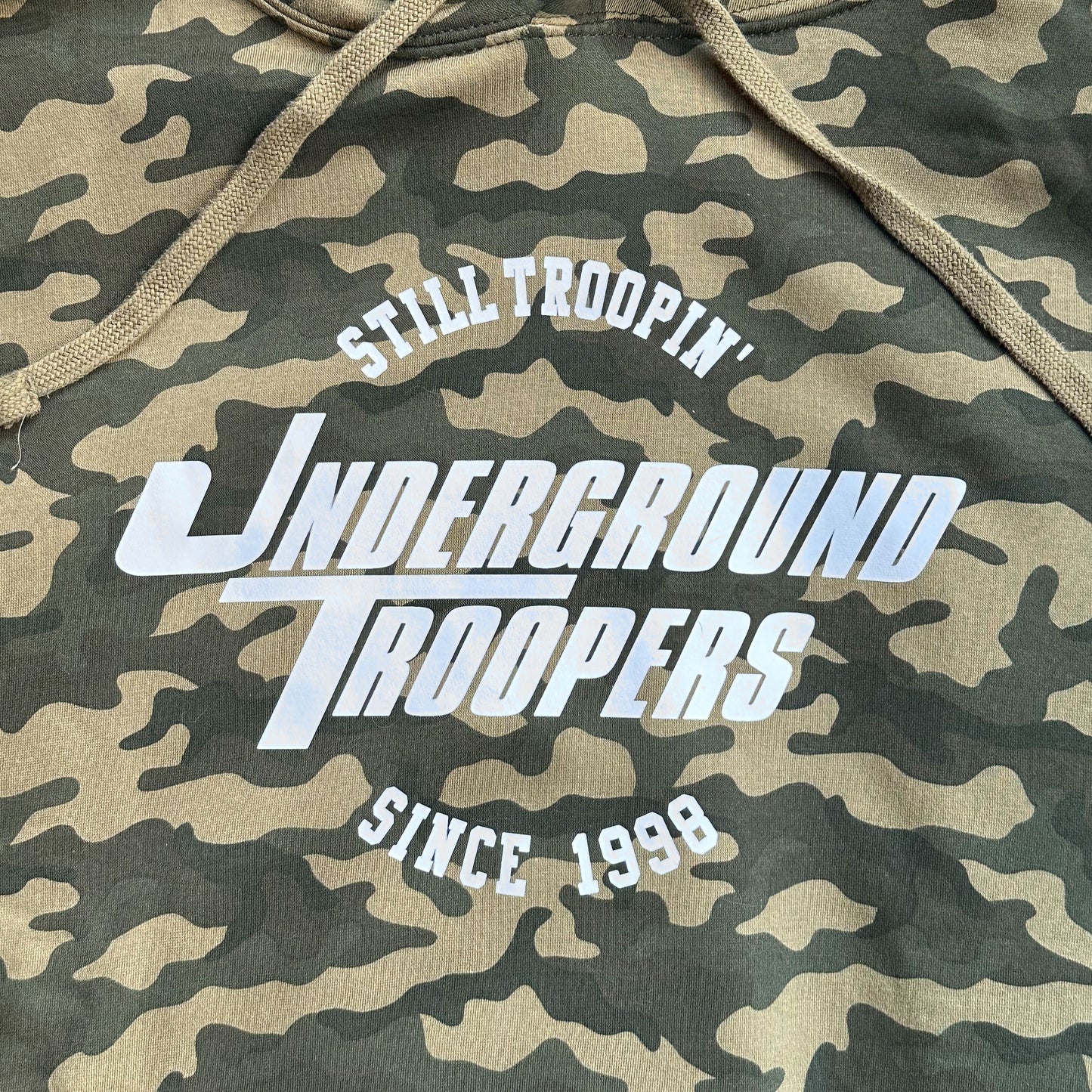 Sano Business – Underground Troopers (Felpa Cappuccio - Camo) Ltd